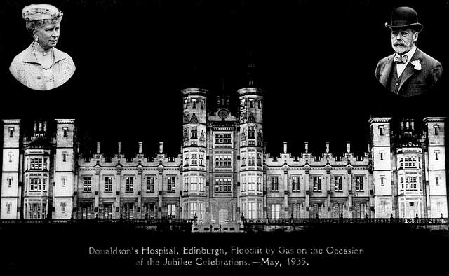 Engraving from 'Old & New Edinburgh'  -  Donaldson's Hospital