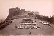 0_buildings_-_edinburgh_castle_-_inglis.jpg (27046 bytes)