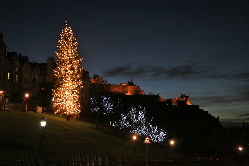 Edinburgh, Christmas 2005  -  Looking towards the Christmas Tree on the Mound, with Ramsay Garden and Edinburgh Castle in the background.