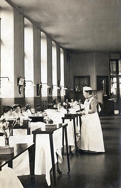 Edinburgh Royal Infirmary  -  1914 photograph