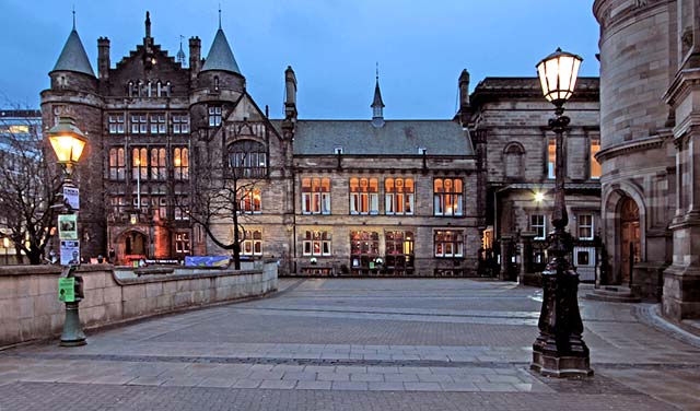 Edinburgh University Students' Union and Lamp Posts