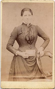 Carte de visite No 1  -  by John Gordon  -  front