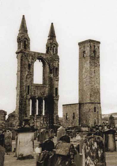 Hill & Adamson Style - St Andrew's Cathedral and Graveyard