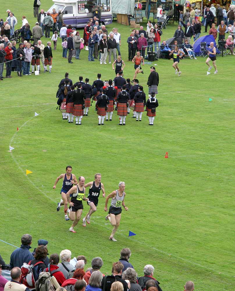 Scottish Highland Games  -  Pitlochry  -  10 September 2005  -  Pipe Band and Athletics