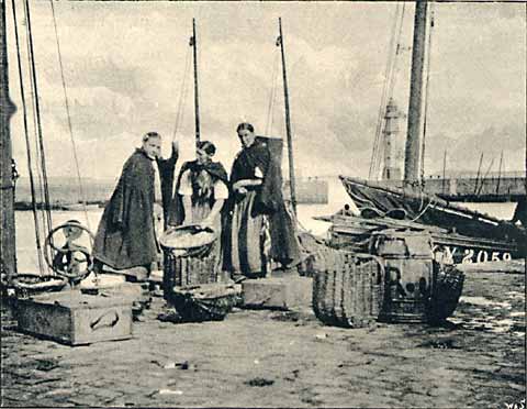 Newhaven Fishwives and Harbour  -  Photo published in Amateur Photographer  -  1892