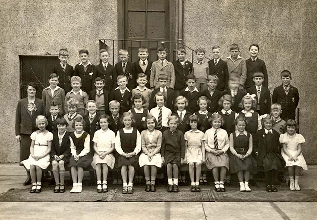 Photograph by J R Coltart & Son  -  Pupils at Trinity Academy - Late-1930s or Early-1940s?