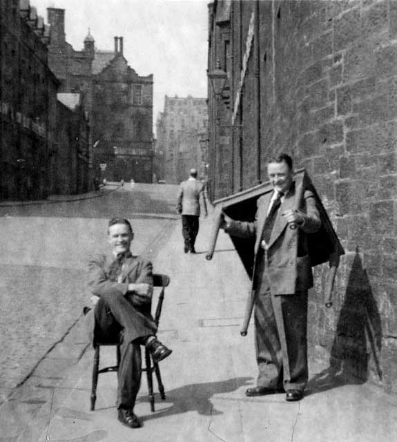 Photographs of the Dumbiedykes area of Edinburgh by Wullie Croal  -  1950s to 1970s