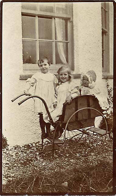 3 Horsburgh children, probably photographed at Auchterarder House, Perthshire, Scotland