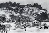W R & S Ltd  -  Photograph of Edinburgh in the early-1900s  -  Edinburgh Castle and Princes Street Gardens in the Snow