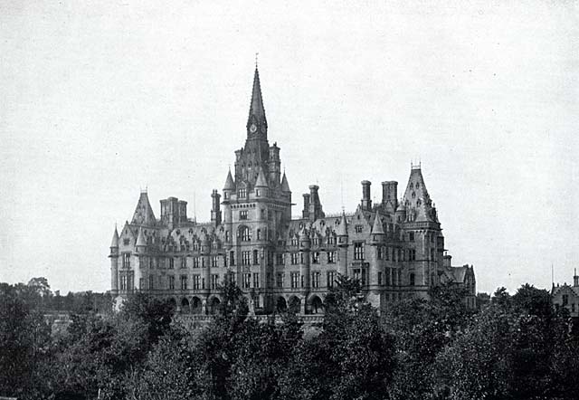 W R & S Ltd  -  Photograph from the early-1900s  -  Fettes College