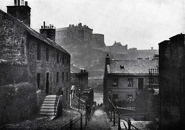 W R & S Ltd  -  Photographs from the early 1900s  -  The Vennel