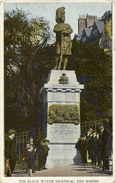 Postcard  -  Castle Series  -  Sir Walter Scott Monument