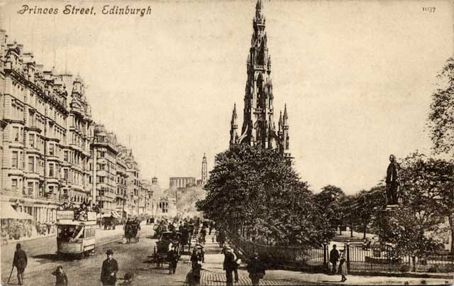 Postcard by Valentine  -   View to the east along Princes Street from the foot of the Mound