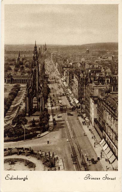 Valentine Postcard  -  View to the west along Princes Street from the North British Hotel towards the Scott Monument