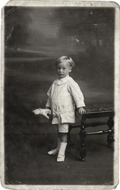 Post Card Portraits  -  Morrison's Studio -  young boy