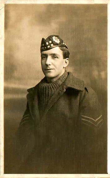 Morriosn's Postcard  -  Royal Scots Soldier