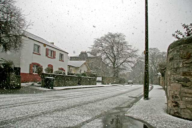 Snowstorm in Boswall Road, Trinity, Edinburgh  -  Looking to the west along Boswall Road from the junction with Wardie House Lane