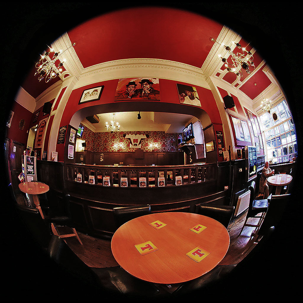 'Phoenix Bar',  46 Broughton Street, Edinburgh  -  Photo taken 2015