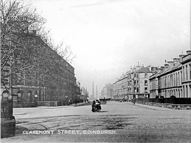 Looking to the north down Nicloson Street towards South Bridge and the dome of Edinburgh University Old College