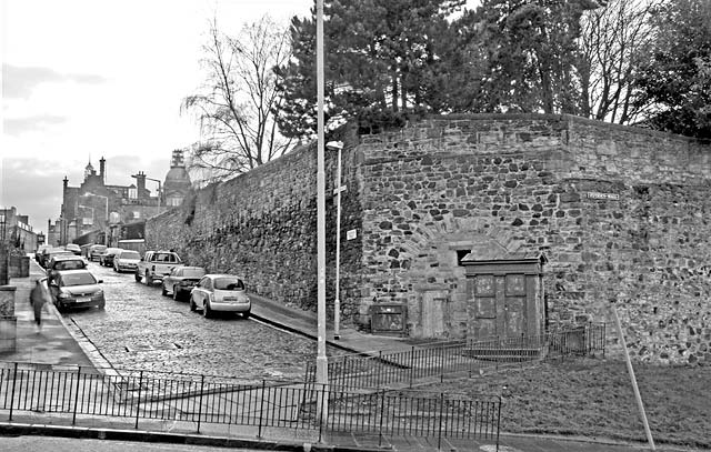 The Flodden Wall and Police Box on the corner of Drummond Street and Pleasance  -  December 2007
