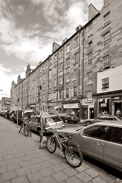 Looking along Drummond Street to the east, towards Pleasance