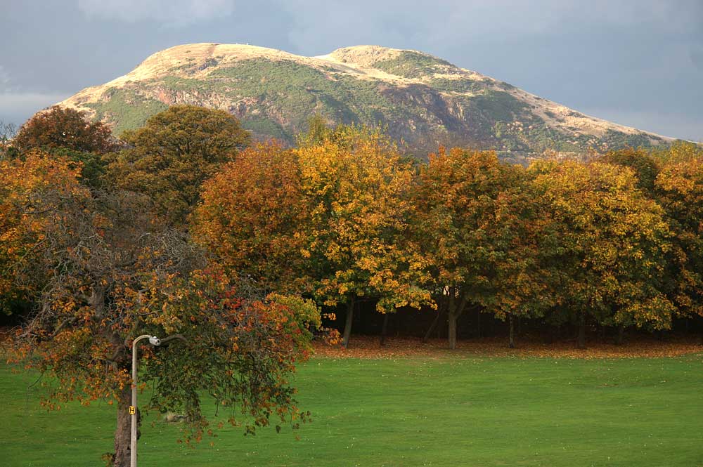 Arthur's Seat from Inch ParkInch Park  -  Photographed 30 October 2005