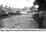 Bridgend  -  Looking to the SE up Old Dalkeith Road towards The Inch