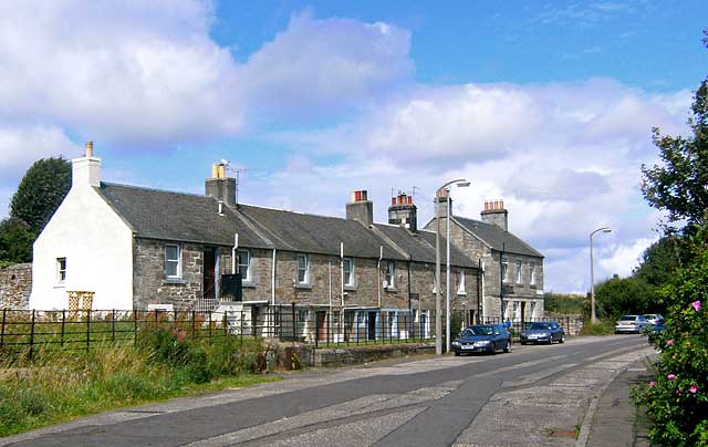 19th century cottages at the end of Burdiehouse village