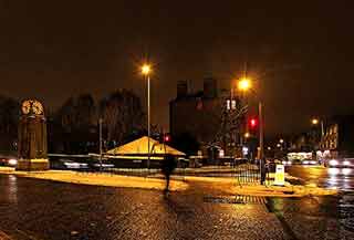 Canonmills Clock, and Looking to the NW along Inverleith Row from the junction with Brandon Terrace  -  Christmas Eve, 2009