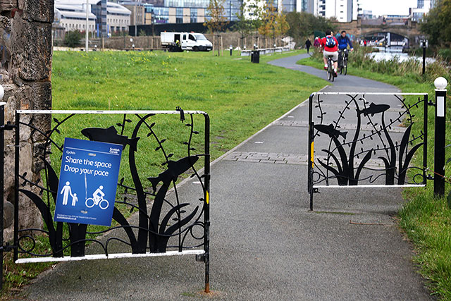 Artwork on gates across the Union Canal, now used by cyclists and pedestrians  -  between Polwarth and Fountainbridge  -  October 2014
