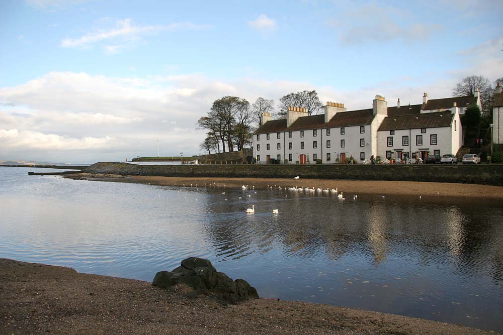 View, looking across the River Almond from the Dalmeny Estate to Cramond  -  November 2005
