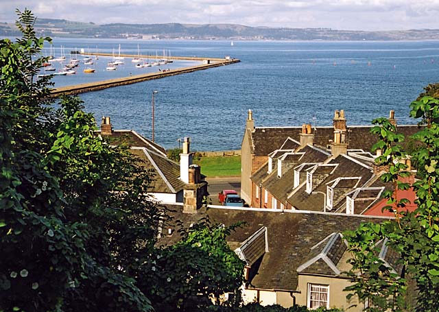 Looking down from Granton Road, over the houses in Wardiie Square towards Wardie Bay and the Eastern Breakwater of Granton Harbour.