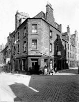 Leith  -  Giles Street + St Andrew's Wynd, around 1920
