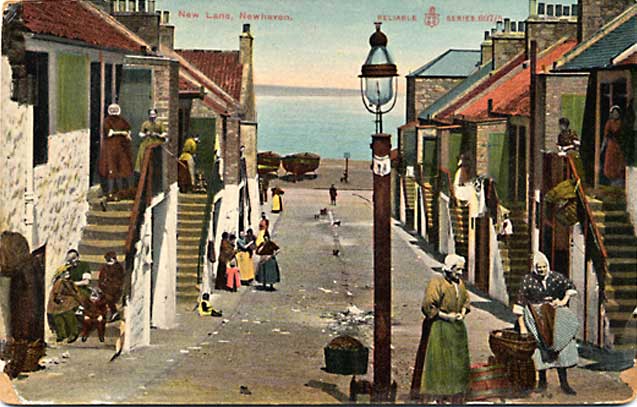 Newhaven, New Lane  -  Post Card by WR&R -  Reliable series -  enlarged