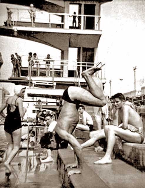Frank Keighren  -  Handstand at Portobello Bathing Pool