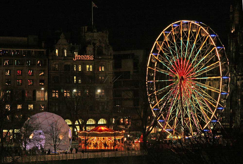 Edinburgh, Christmas 2005  -  The Bungydome, Christmas Carousel and Edinburgh Wheel