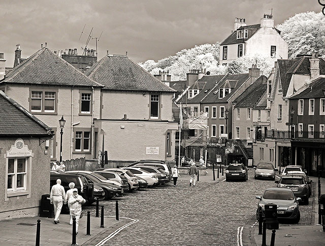 Infra-red Photo  -  South Queensferry -  June 2014