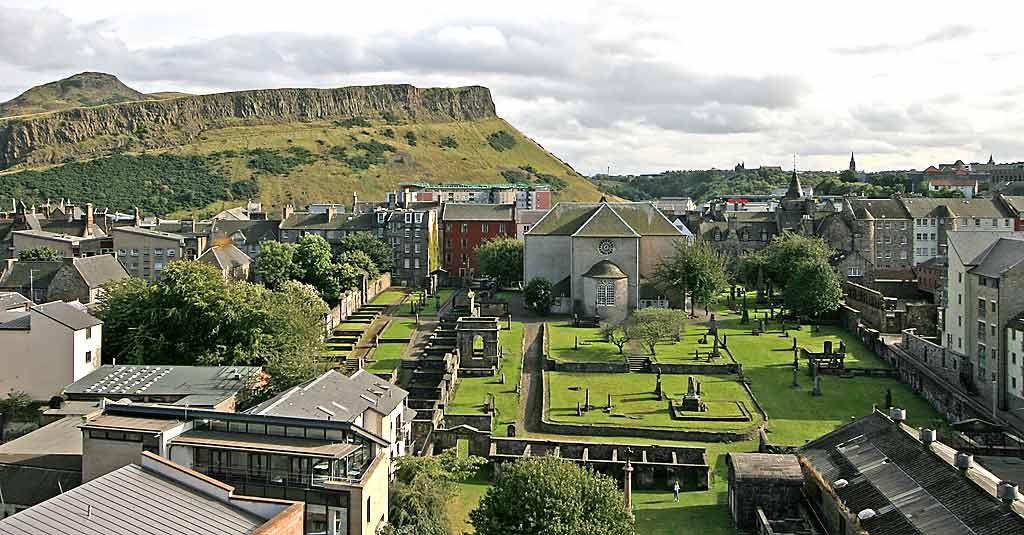 View across Waverley Valley from Regent Road to Salisbury Crags in Holyrood Park  -  August 2007