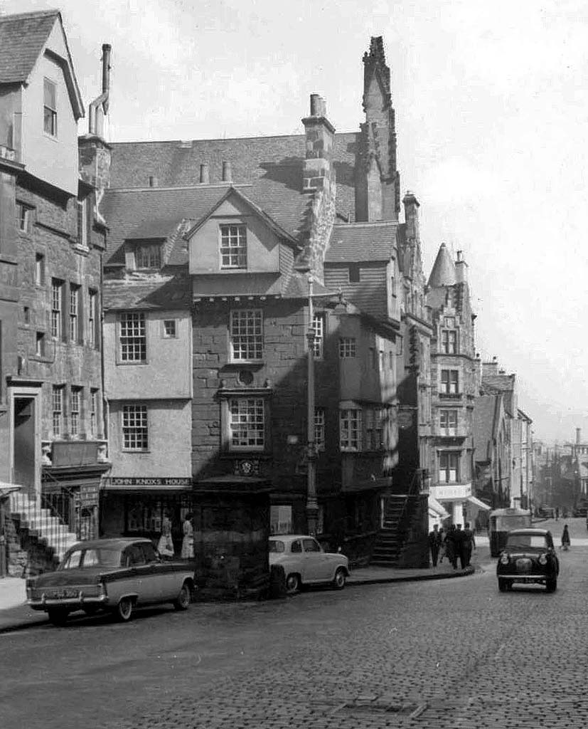 Mardale Crescent, Bruntsfield, Edinburgh  -  Looking towards Bruntsfield Links  -  Early-1960s