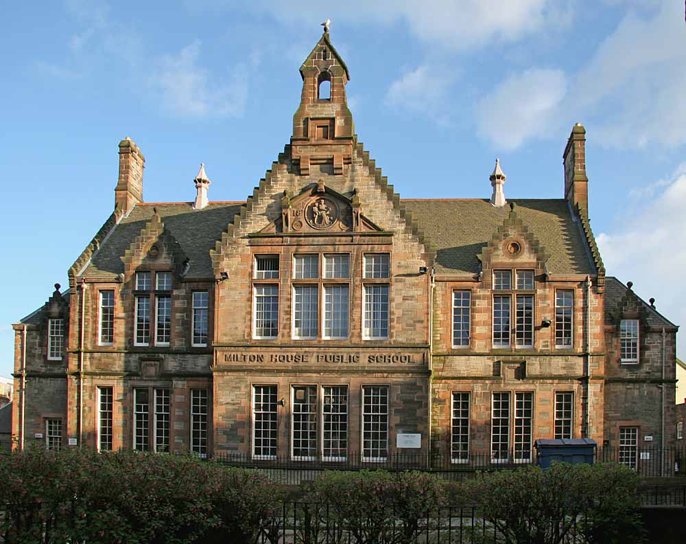 Royal Mile Primary School (formerly Milton House Public School) from the North