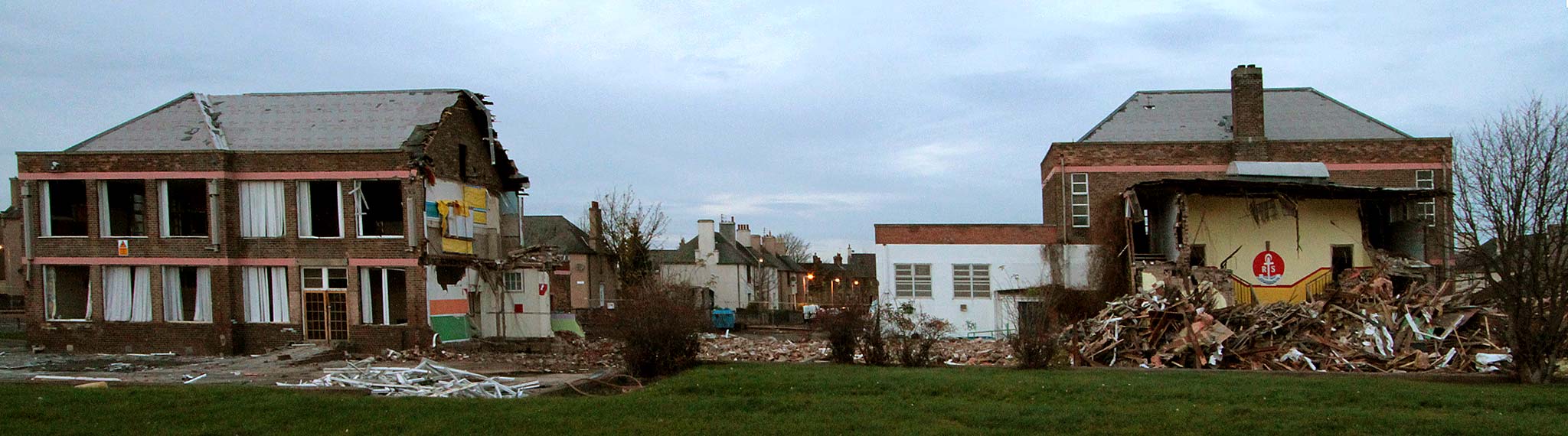 Demolition of Royston Primary School, Boswall Parkway - November 2010