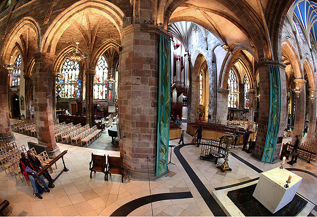 View from the Pulpit at St Giles' Church,  Edinburgh  -  looking south  -   zoom-out