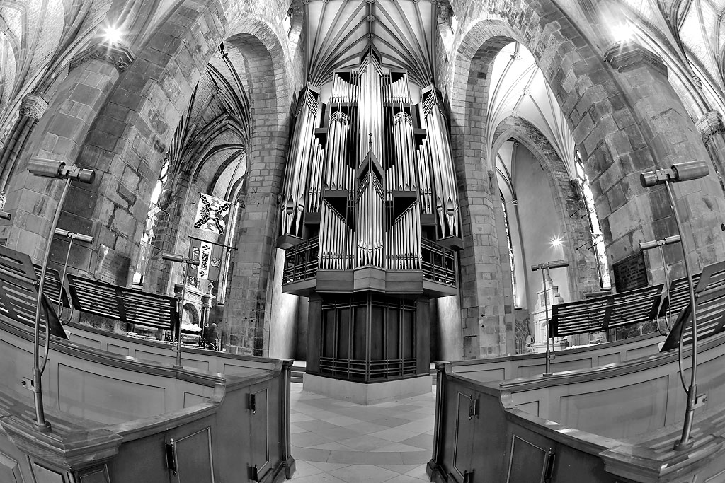 St Giles Caathedral  -  Looking South to the Organ