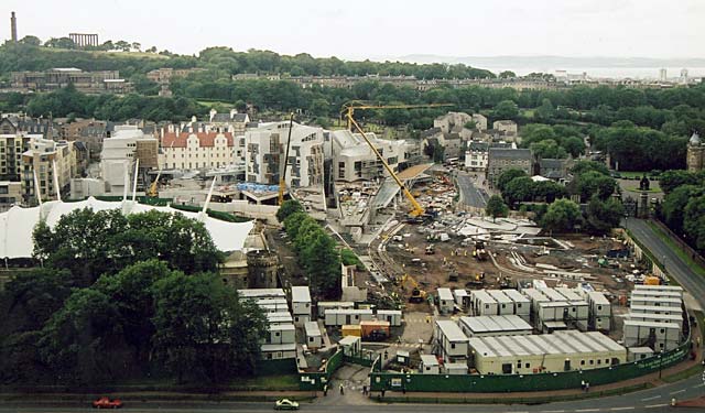 View from the southern slopes of Arthur's Seat  -  The Scottish Parliament under construction  -  June 2004