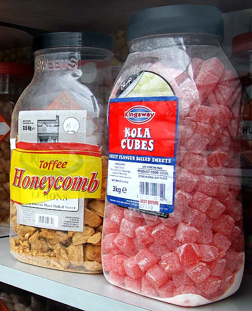 Edinburgh Recollections  -  Sweets  -  Toffee Honeycomb and Cola Cubes