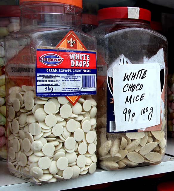 Edinburgh Recollections  -  Sweets  -  White Drops and White Choco Mice