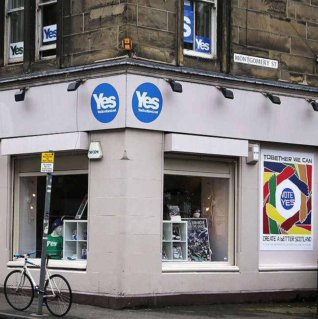 Photos taken in Edinburgh on the two days leading up to the Scottish Referendum Vote on 18 September 2014  -  'Yes' Campaign Offices on the corner of Easter Road and Montgomery Street