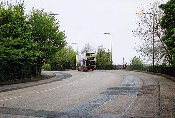 No 17 Bus in Granton Road in 2003 following one of the old tram routes