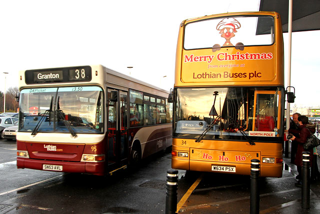 Lothian Buses' Grotto Bus at Craigleith Retiail Park on December 18, 2012