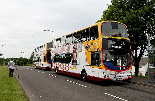 Lothian Buses  -  Terminus  -  Clovenstone  -  Routes 3 and 3A